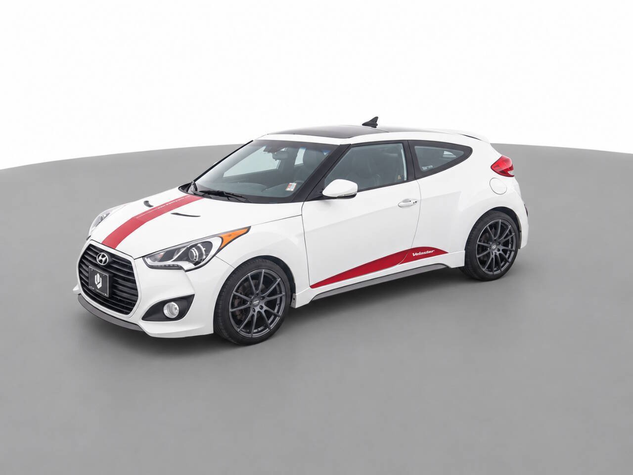 Used 2015 Hyundai Veloster Turbo w/ Option Group 04 FWD image 9