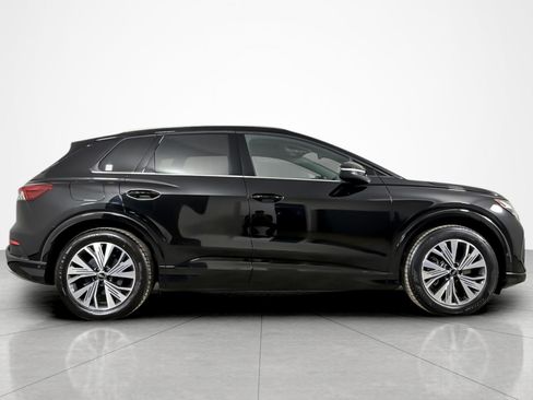 Used 2023 Audi Q4 e-tron Premium Plus RWD image 6