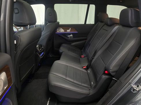 Certified 2025 Mercedes-Benz GLS 450 4MATIC image 20
