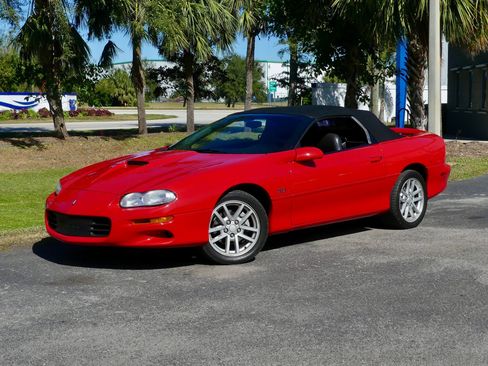 Used 2000 Chevrolet Camaro Z28 w/ SS Performance/Appearance Pkg image 3