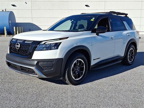 Used 2023 Nissan Pathfinder Rock Creek image 6