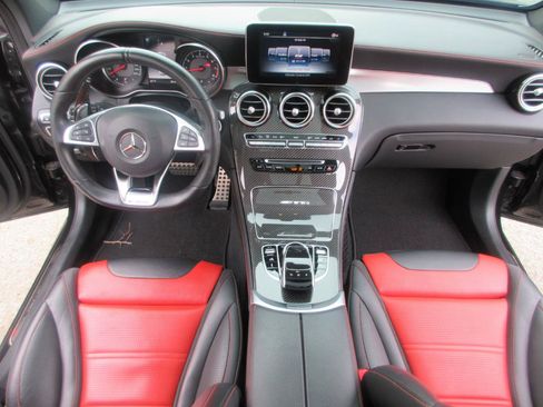 Used 2019 Mercedes-Benz GLC 63 AMG 4MATIC image 19
