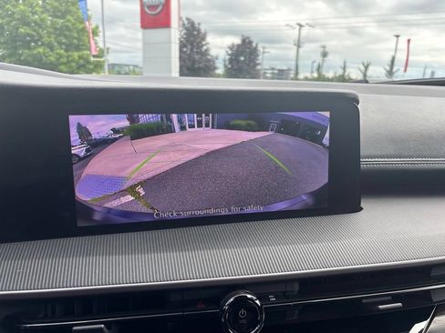 Certified 2025 Nissan Murano SV AWD/4WD image 18