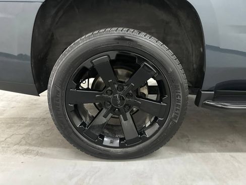 Used 2019 GMC Yukon SLT w/ Graphite Performance Edition RWD image 67