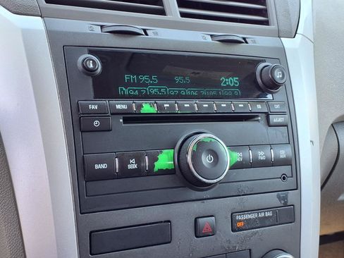 Used 2012 Chevrolet Traverse LS FWD image 11