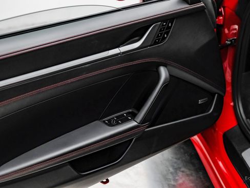 Used 2024 Porsche 911 Carrera w/ Premium Package image 69