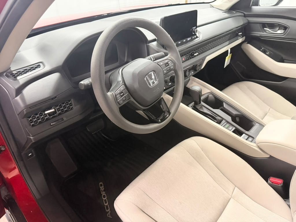 Certified 2025 Honda Accord SE image 21