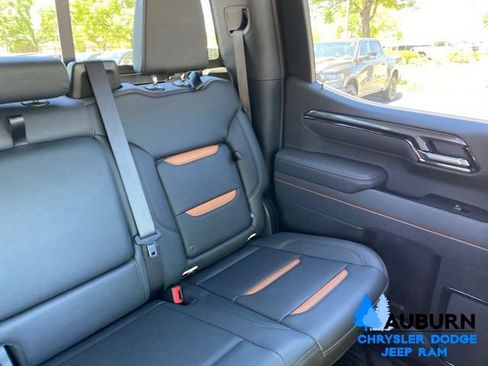 Used 2025 GMC Sierra 1500 AT4 w/ AT4 Premium Package AWD/4WD image 22