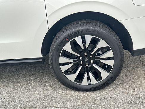 New 2026 Ford Expedition Max Platinum w/ Driver's Package image 43