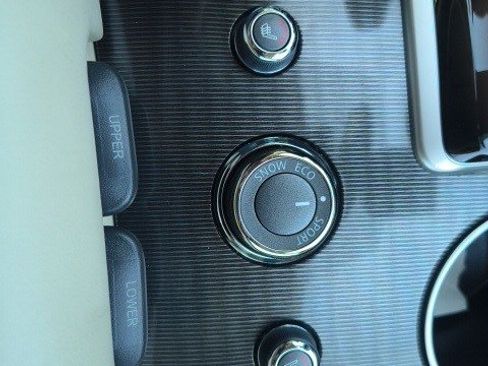 Used 2020 INFINITI QX60 Luxe w/ Essential Package image 25