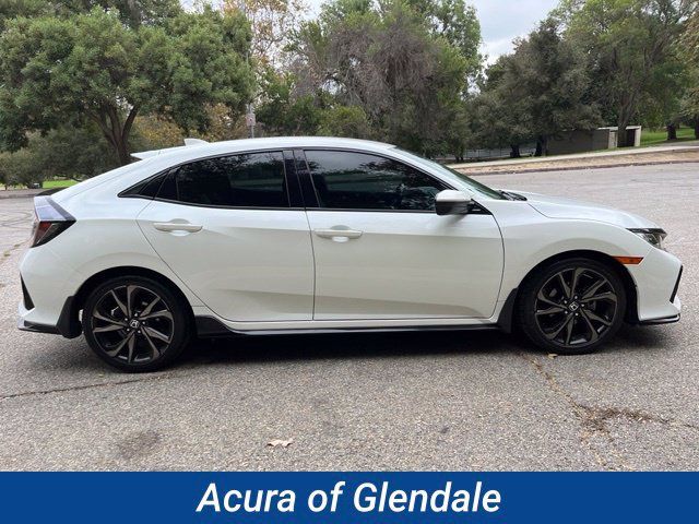 Used 2018 Honda Civic Sport image 6