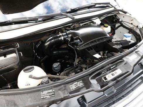 Used 2012 Freightliner Sprinter 2500 image 43