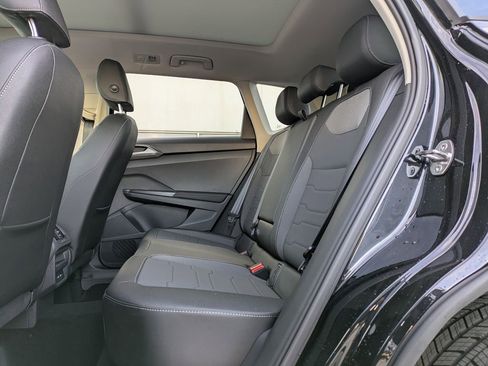 New 2026 Volkswagen Taos SE image 14