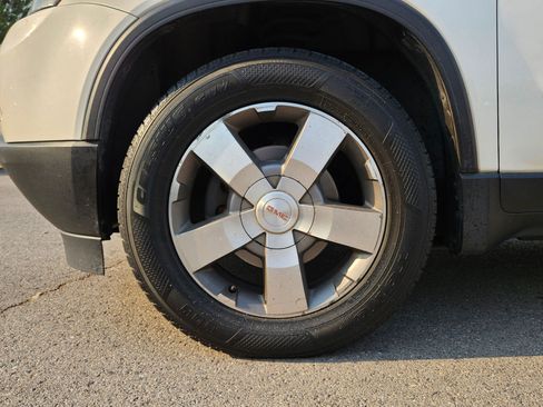 Used 2010 GMC Acadia SLT AWD/4WD image 11