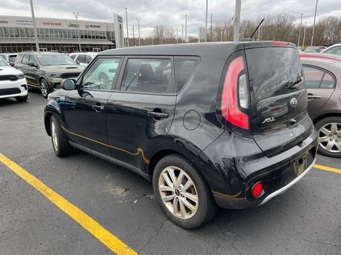 Used 2018 Kia Soul + image 4