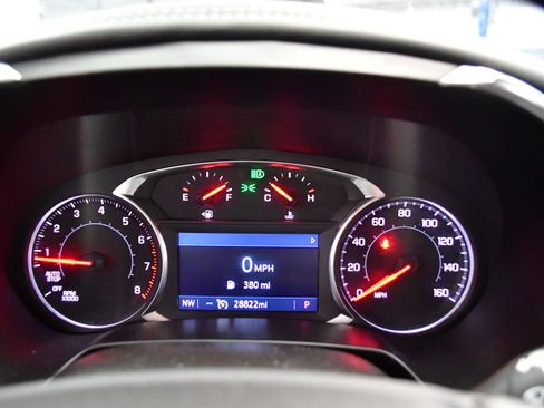 Used 2025 Chevrolet Blazer LT image 19