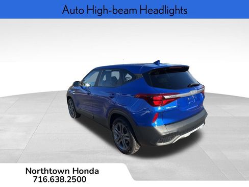 Used 2023 Kia Seltos LX image 6