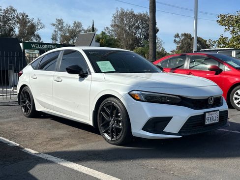 Used 2023 Honda Civic Sport image 4