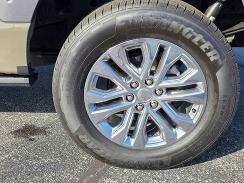 Used 2025 Ford F150 King Ranch AWD/4WD image 9