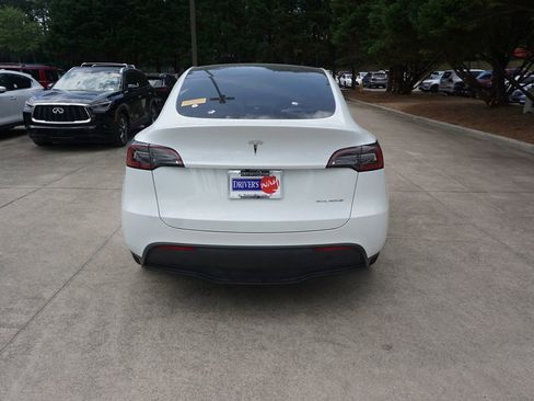 Used 2023 Tesla Model Y Long Range AWD/4WD image 24