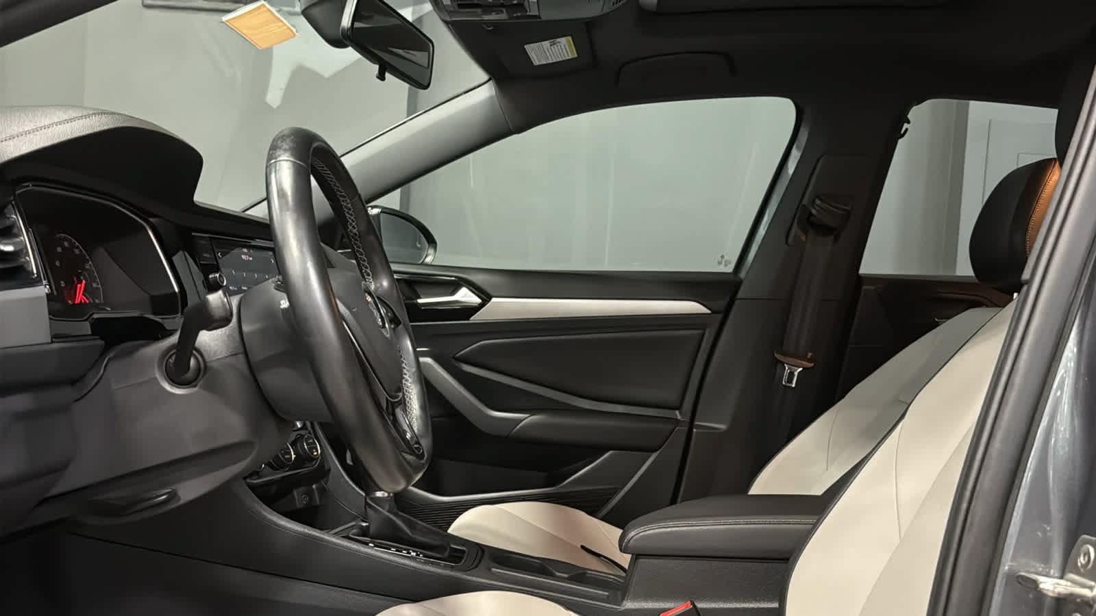 Used 2019 Volkswagen Jetta R-Line FWD image 10