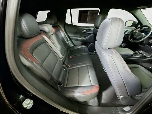 Used 2025 Chevrolet Equinox RS w/ Safety and Technology Package image 11