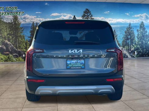 Used 2022 Kia Telluride LX image 6