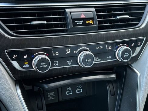 Certified 2022 Honda Accord Touring image 22