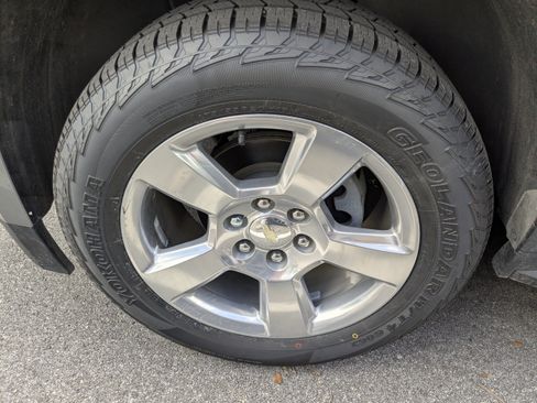 Used 2018 Chevrolet Tahoe LT w/ Max Trailering Package RWD image 4