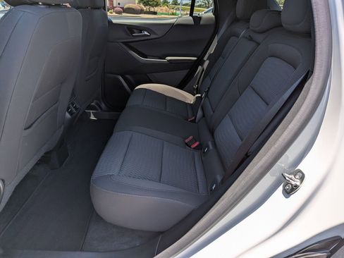 Used 2026 Chevrolet Equinox LT FWD image 29