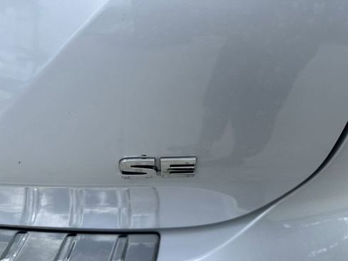 Used 2024 Mitsubishi Outlander SE image 12