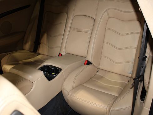Used 2012 Maserati GranTurismo S RWD image 8