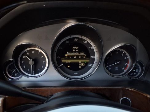Used 2013 Mercedes-Benz E 350 Sedan image 11