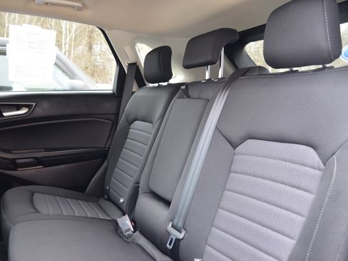 Used 2022 Ford Edge SE image 17