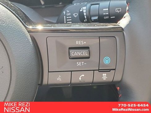 New 2026 Nissan Kicks SR w/ SR Premium Package FWD image 16