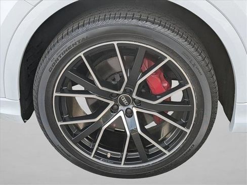 Used 2023 Audi Q8 Premium Plus w/ Premium Plus Package AWD/4WD image 23