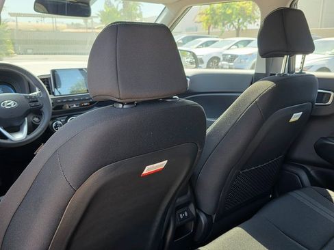 New 2025 Hyundai Venue SEL image 19