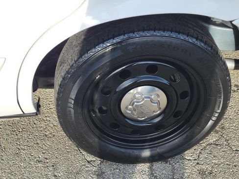 Used 2010 Ford Crown Victoria Police Interceptor RWD image 18