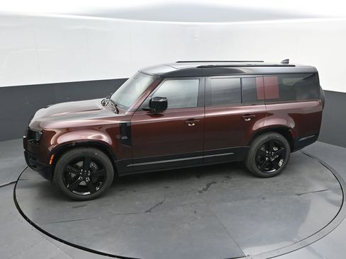New 2026 Land Rover Defender 130 X-Dynamic SE AWD/4WD image 28