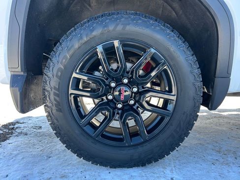 Used 2024 GMC Sierra 1500 Elevation w/ X31 Off-Road Package image 19