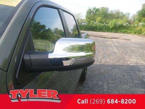 New 2026 RAM 1500 Laramie AWD/4WD image 12