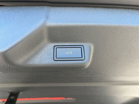 New 2025 Volkswagen ID. Buzz Pro S Plus image 43