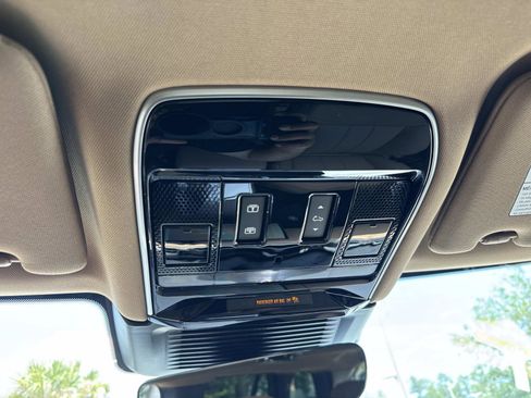 New 2026 Land Rover Range Rover SE AWD/4WD image 28