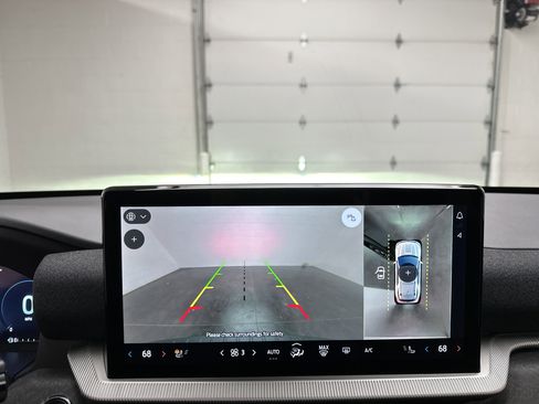 Used 2025 Ford Explorer Platinum w/ LUX Leather Package image 39