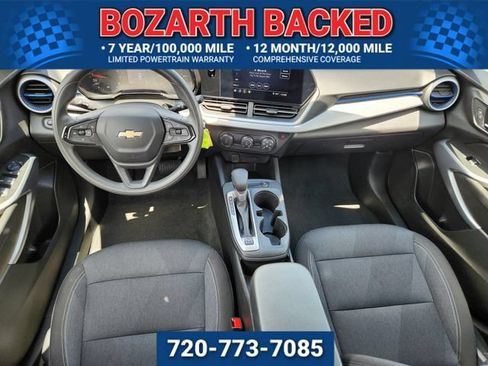 Used 2025 Chevrolet Trax LS FWD image 25