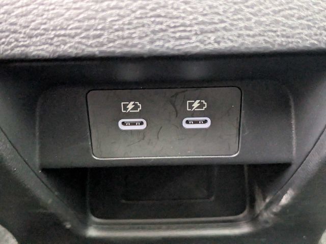 Used 2025 Mitsubishi Outlander SE FWD image 15