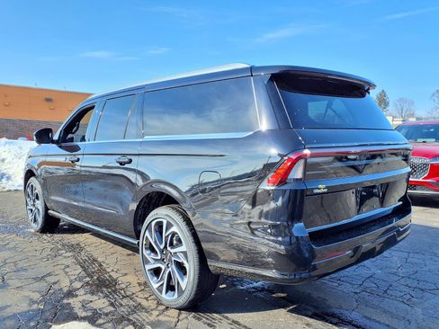 New 2026 Lincoln Navigator L Reserve AWD/4WD image 10