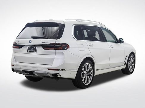 Used 2024 BMW X7 xDrive40i w/ Executive Package AWD/4WD image 5
