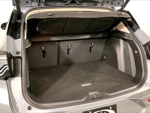 Used 2024 Buick Encore GX Avenir w/ Avenir Technology Package image 4