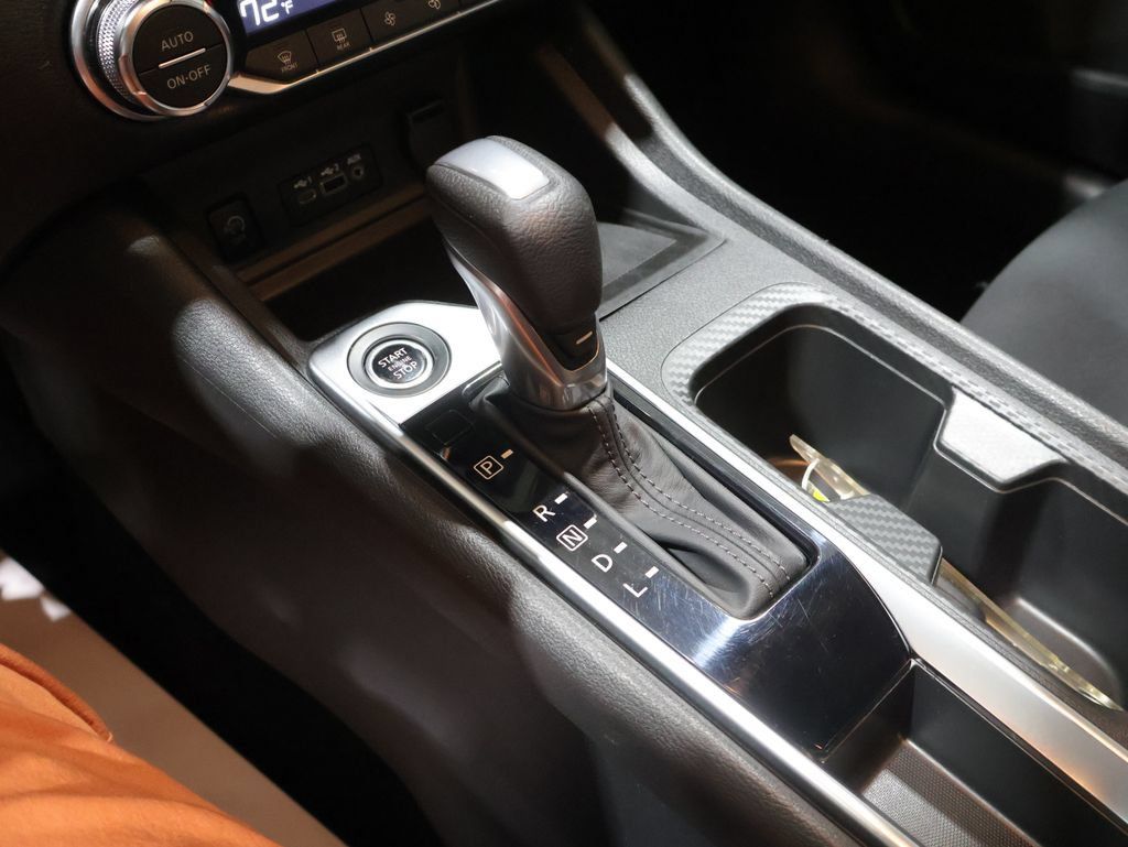 Used 2025 Nissan Sentra SV w/ All-Weather Package FWD image 27